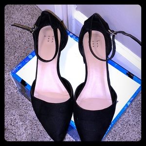 $3/$20 Pointed toe dress shoes